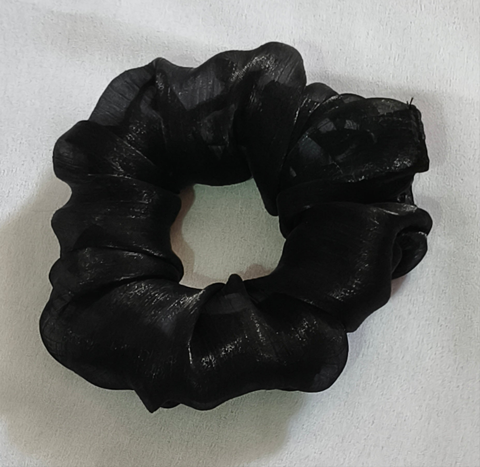 Organza black scrunchies