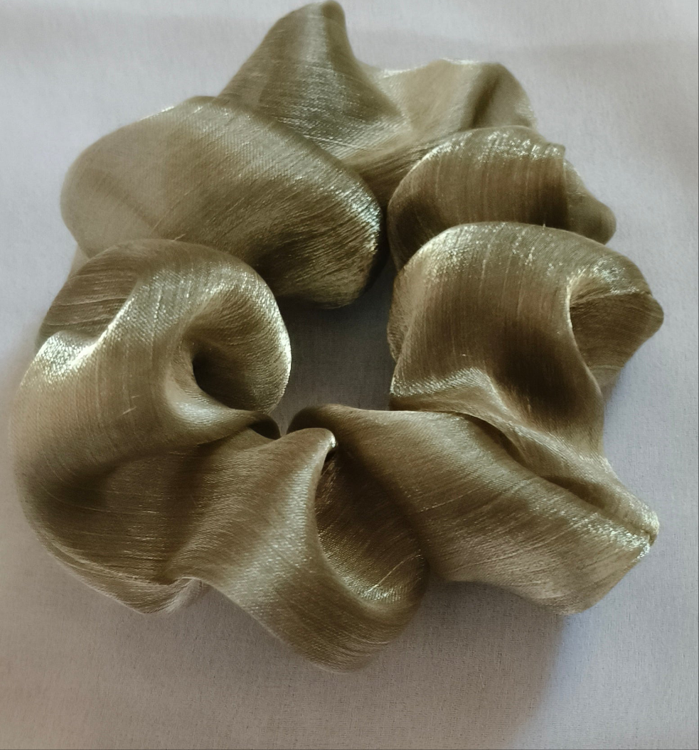 Organza scrunchies light green